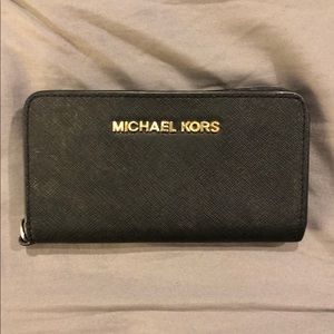 Michael Kors | Black Wallet